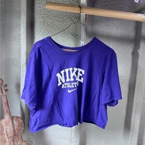 Nike Cropped Tee shirt